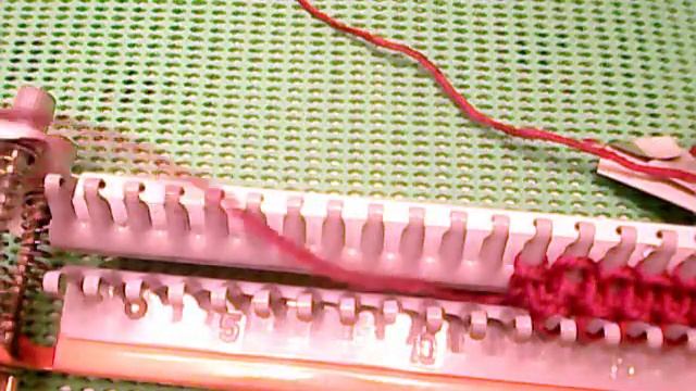 Вязание на Ивушке  Урок 1  Резинка 1х1  Закрытие петель