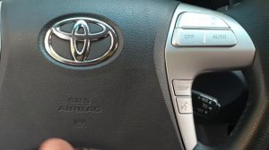 TOYOTA CAMRY 40 Замена кнопок на руле.