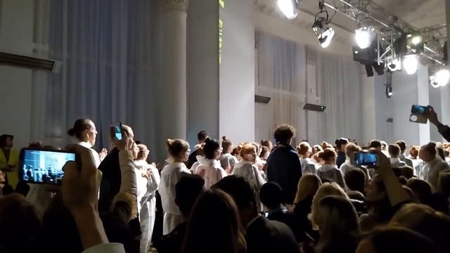 Андре Тан - The catwalk смотреть онлайн