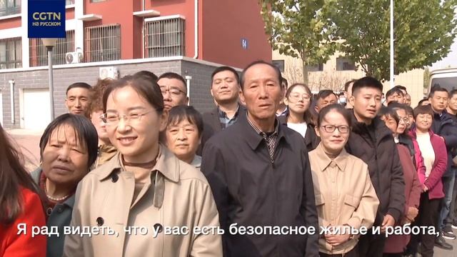 Си Цзиньпин пообщался с жителями микрорайона Янмяо в городе Дунъин провинции Шаньдун смотреть онлайн