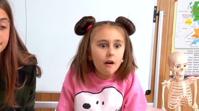 ¡Dos fecha en la escuela! ¿A quién elegirá Eva? смотреть онлайн