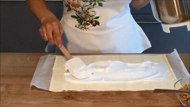 Печенье с безе из слоёного теста. Меренга. Розочки / Вкусно и быстро / Видео-рецепт #выпечка смотреть онлайн