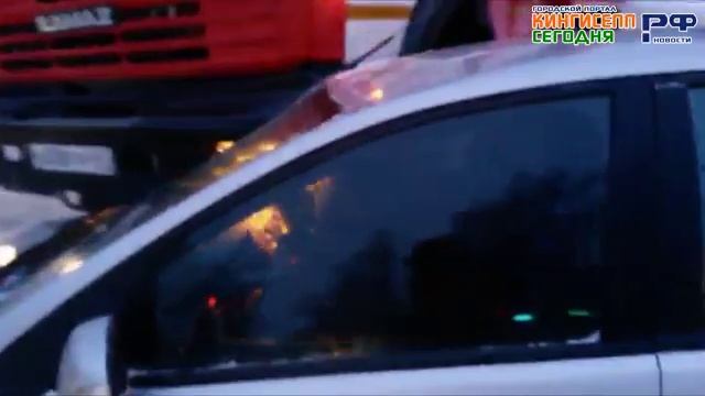 Пожарный расчет и «Ford». Версия водителя легковушки: «Я и моя пассажирка сирены не слышали» смотреть онлайн