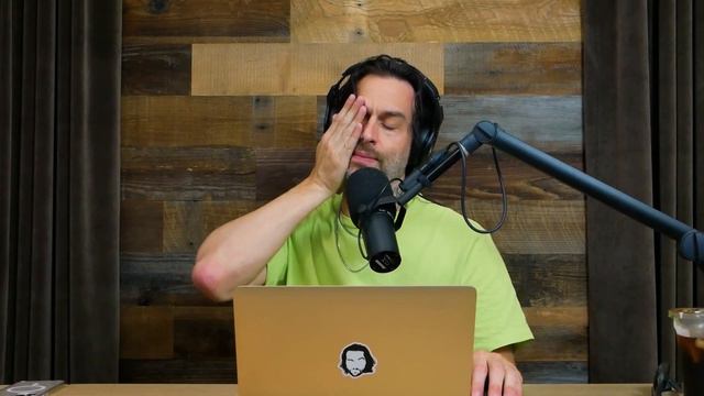 Strictly Hetero (252) | Congratulations Podcast with Chris D'Elia смотреть онлайн