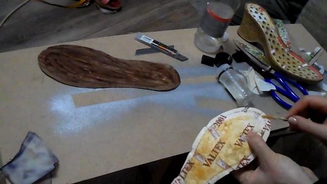 Кожаные босоножки своими руками. Пошаговый мастер класс Часть 3 из 7. Мастер Татьяна Коструб смотреть онлайн