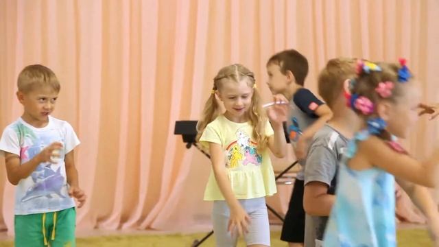"Зарисовки к музыкальному спектаклю" МАДОУ д/с №160 г.Тюмени смотреть онлайн