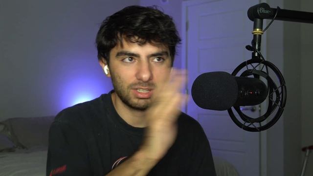 iPhone 12 mini HANDS ON (REACTION) смотреть онлайн