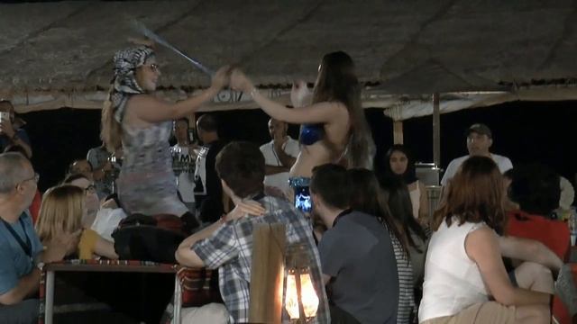 Арабские эмираты. Танец живота. Смешные моменты. смотреть онлайн