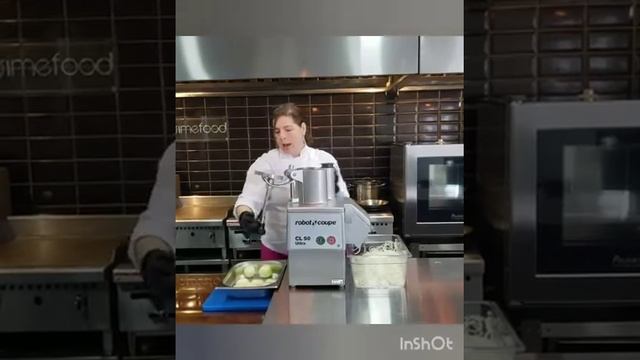 Fatiando cebola no Robot Coupe CL50 смотреть онлайн