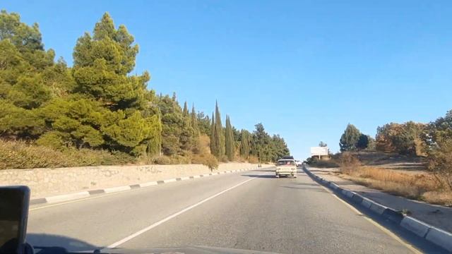 Бахчисарай// Трасса Таврида// Путешествие// Опасные улочки в Ялте смотреть онлайн