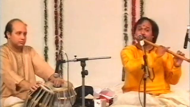 1998-0324 Празднование Дня рождения Шри Матаджи. Музыкальная программа. Нью-Дели, Индия