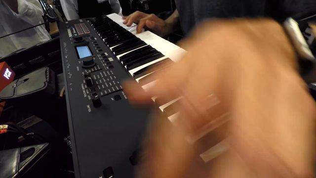 Jordan Rudess Plays KORG KROSS 2-61-MB смотреть онлайн