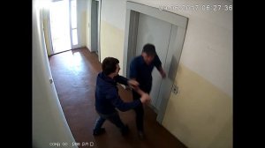 Художник (насрал в подъезде и был наказан)