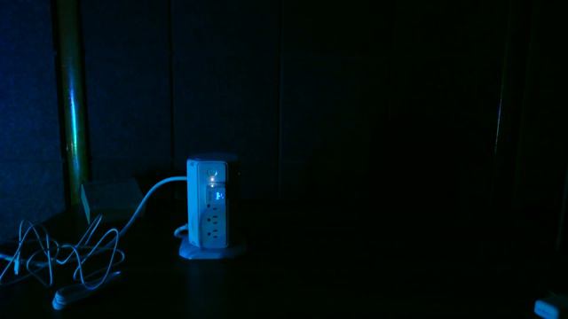 Quntis Dual Port USB Charger смотреть онлайн