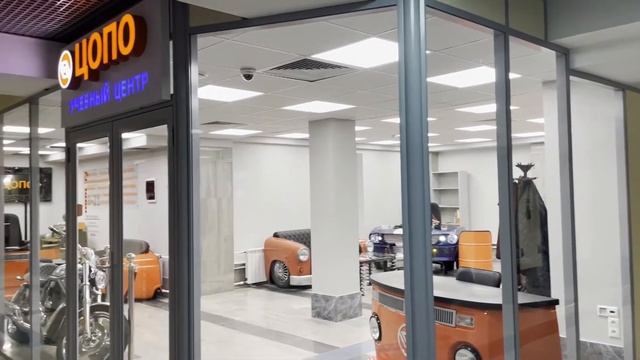 Алюминиевые перегородки и двери с прозрачным стеклом для офиса. Офисные стеклянные перегородки. смотреть онлайн