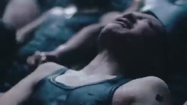 Новая мозговыносящая японская реклама крыши смотреть онлайн