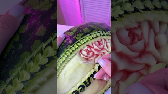 ??Розы из арбуза??Карвинг и фудфлористика. Подарок своим руками смотреть онлайн
