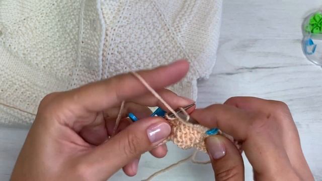 ЧАСТЬ 1 Жемчужный комбинезон регланом сверху вниз/азиатский росток/красивый манжет/платочная вязка смотреть онлайн