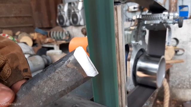 Биметаллическая стамеска своими руками/ handforged chisel смотреть онлайн