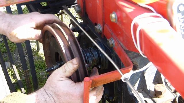Unbelievable Repair Job: Diesel Tiller's Broken Gear Fixed! смотреть онлайн