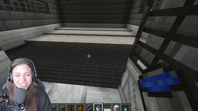 Spawning 13 surprise *SWEM* Horses | Tour of the NEW WHITE OAK STABLES / *SWEM* Minecraft Equestria смотреть онлайн