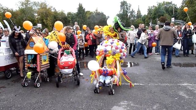 Парад колясок 2012г. Челябинск. 2 сентября 2012 смотреть онлайн