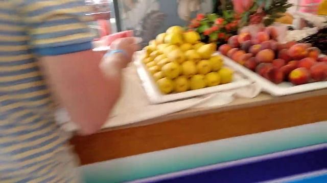 Club Aqua Plaza Hotel 4* обед в ресторане. смотреть онлайн