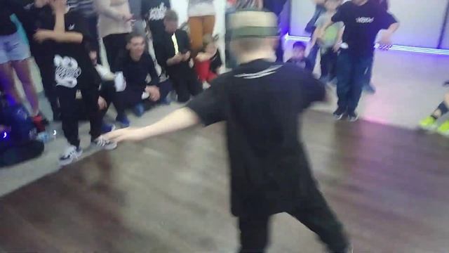 БАТЛ 1 смотреть онлайн