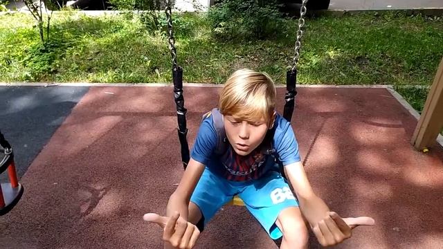 МИША ОБСУЖДАЕТ ПРОБЛЕМУ С ЛАЙКАМИ НА КАНАЛЕ | ПОСТАВИЛ ЛАЙК, ЗНАЧИТ ТЫ КРУТОЙ смотреть онлайн