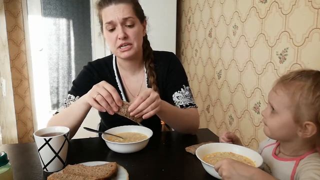 Мукбанг: Кушаем вкусный гороховый суп//Разговоры за обедом смотреть онлайн