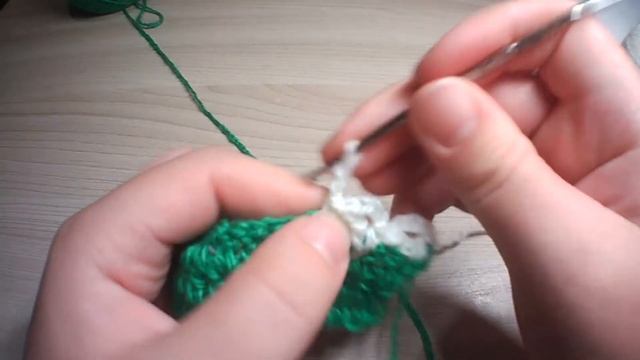 Обвязка края "Фестоны"/Binding the edge " Festoons" смотреть онлайн