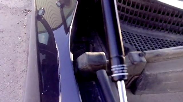 амортизаторы капота Ix35