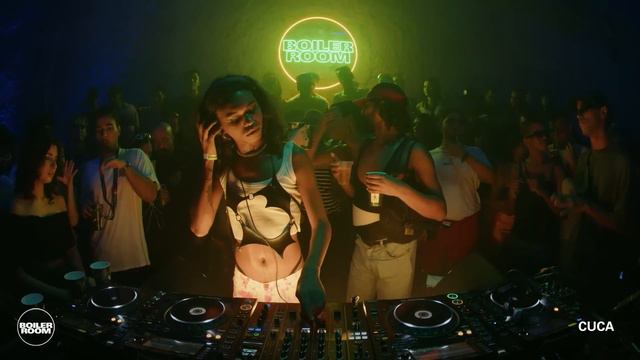 Cuca   Boiler Room Rio De Janeiro Festa Wobble [VEVAL.RU]