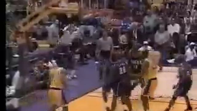 Lakers 97 (2003) by ExpiredPIneapples смотреть онлайн