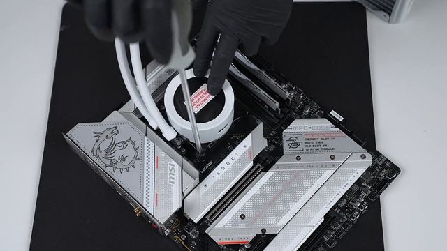 GALAX RTX 4090 BOOMSTAR / LIANLI O11D MINI WHITE / INTEL I9-13900K