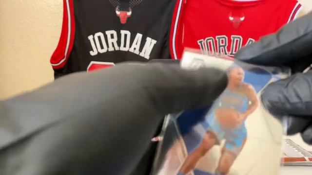 Breaking the Bank. Mosaic Bball 19-20 pt 2. PSA reveal from @1_of_1_cardshop_psa. Zion! Giannis! смотреть онлайн