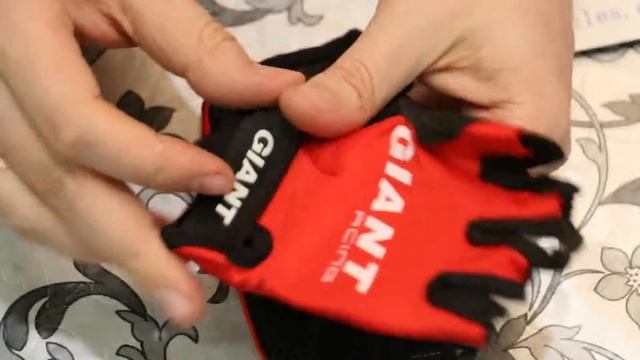 Перчатки велосипедные красные с обрезанными пальцами. Распаковка из Китая смотреть онлайн