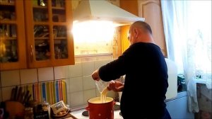 САХАРНАЯ БРАЖКА С НАШАТЫРНЫМ СПИРТОМ.