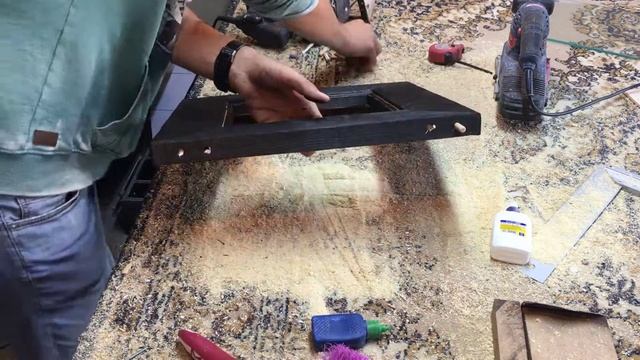 Делаем необычный деревянный стол своими руками смотреть онлайн