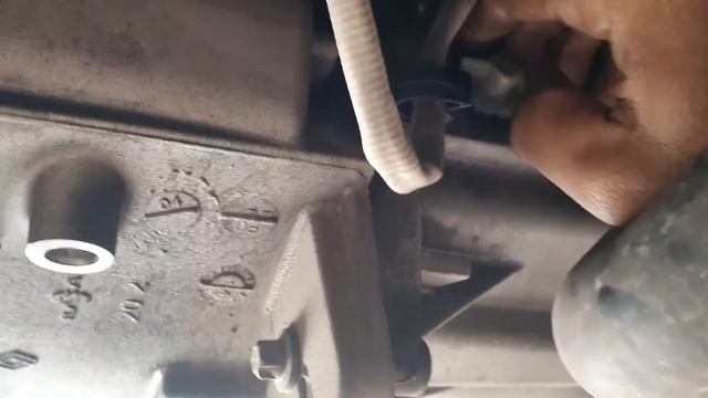 Dica Rápida - Como verificar o nível de óleo de câmbio manual Renault Logan, Sandero, Duster... смотреть онлайн