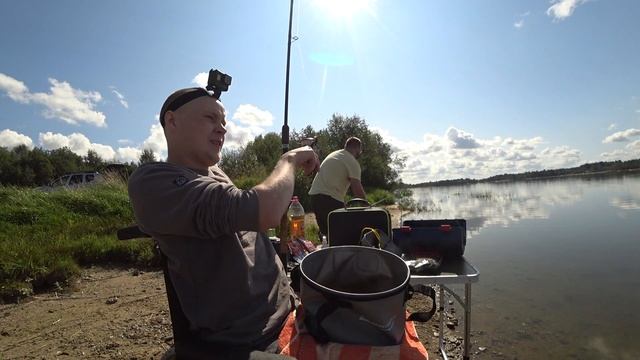 Рыбалка в конце лета. Плотва и густера на фидер и донки. смотреть онлайн