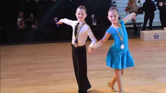 КСТ Ligadance, бальные танцы Киев смотреть онлайн