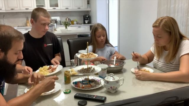 ВЛОГ Цыпленок табака в духовке вкусный и простой рецепт! VLOG смотреть онлайн