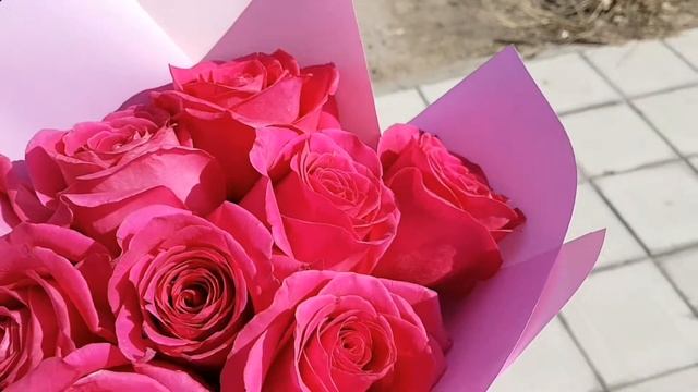 Букет из роз Клюква смотреть онлайн