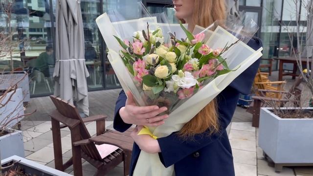 Букет "Юная весна" смотреть онлайн