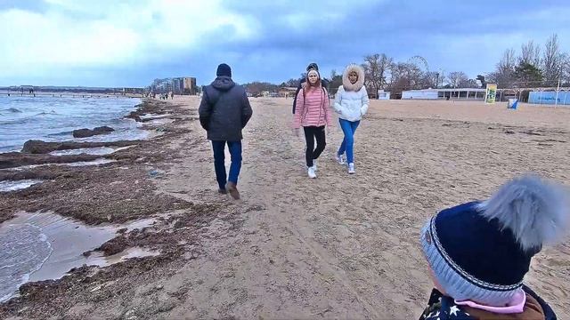 Анапа. Прогулка к морю из центра Анапы. Колесо обозрения зимой. Новая стройка в центре Анапы: Трек. смотреть онлайн