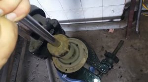 Неисправность амортизационных стоек и как она проявляется на автомобиле!