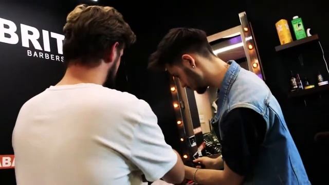 BARBERSHOP BRITVA. СТРИЖКА В 4 РУКИ. МАСТЕР АЛЕКСЕЙ, МАСТЕР ДМИТРИЙ смотреть онлайн