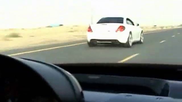 Mercedes SLK with SLR engine races Ferrari Enzo смотреть онлайн