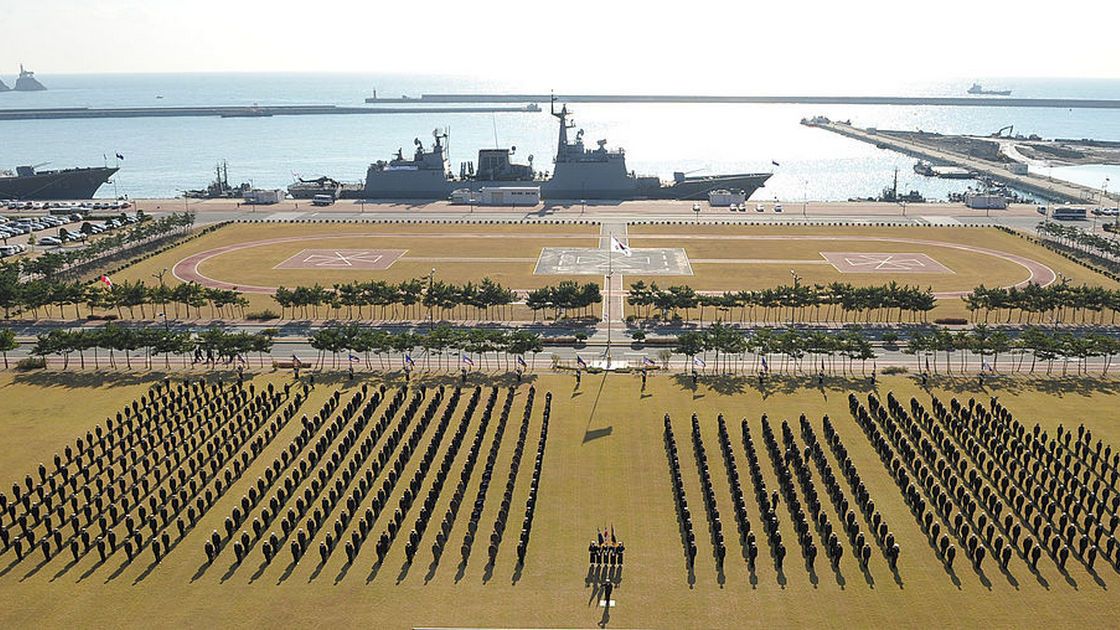 Юйлинь: как сверхсекретную базу атомных подводных лодок КНР нашли благодаря случайному снимку смотреть онлайн